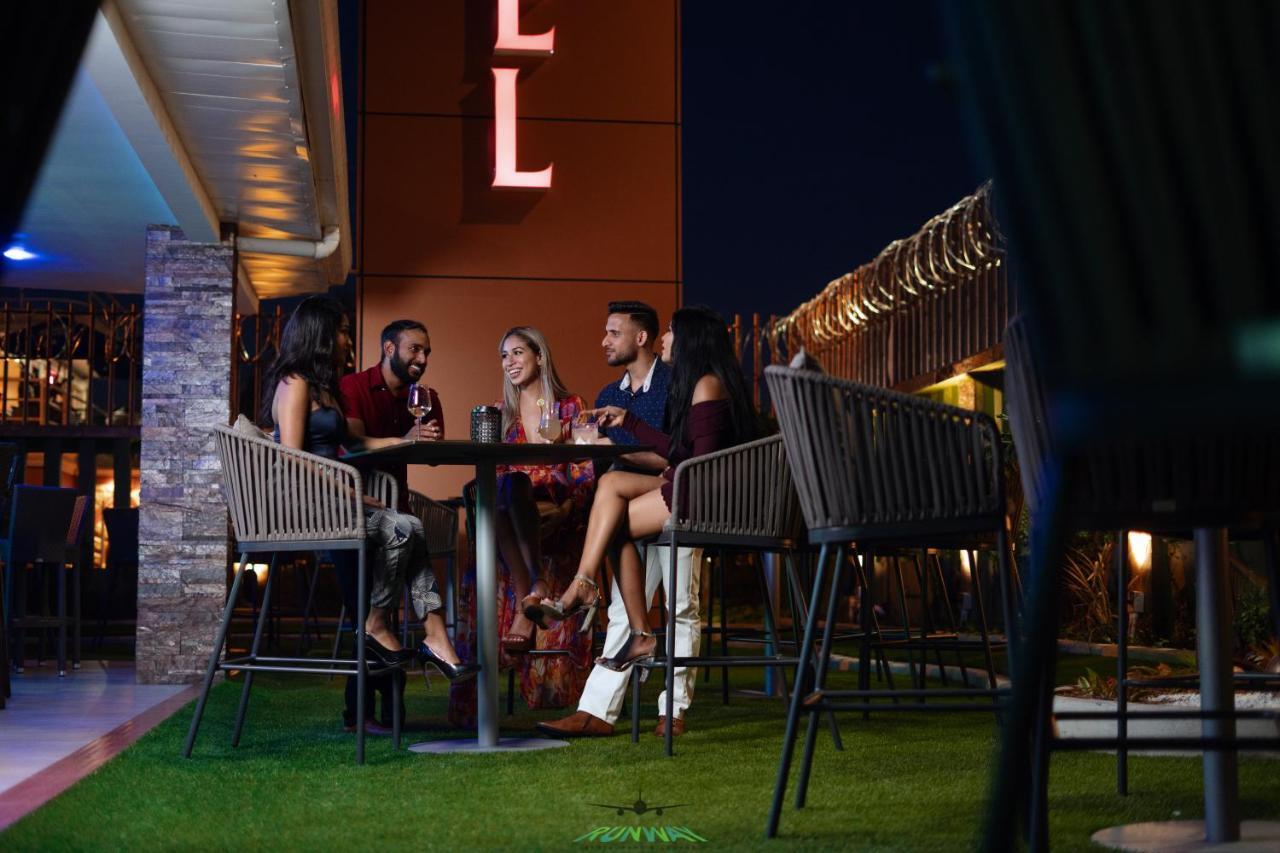 Runway Hotel Piarco Εξωτερικό φωτογραφία
