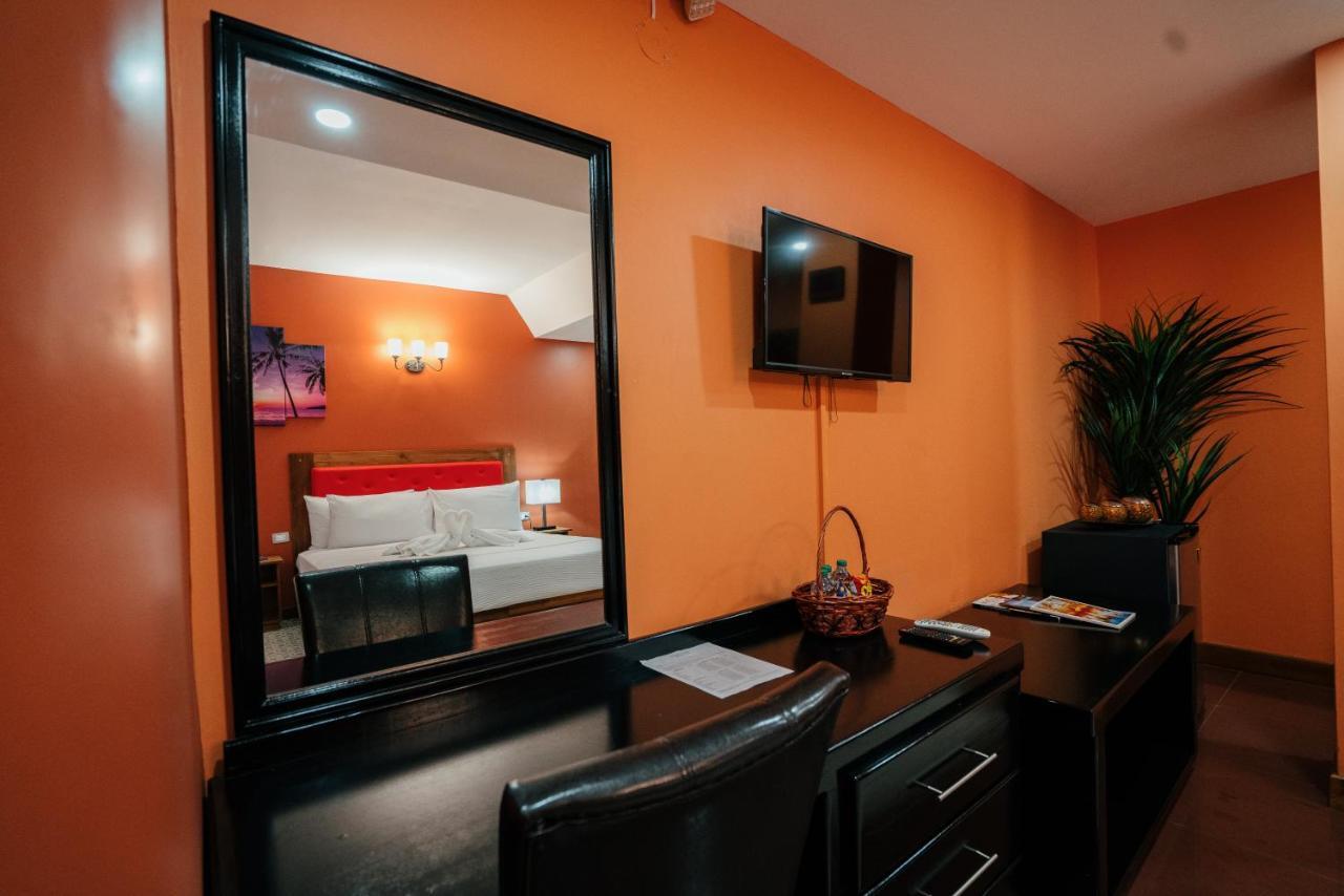 Runway Hotel Piarco Εξωτερικό φωτογραφία