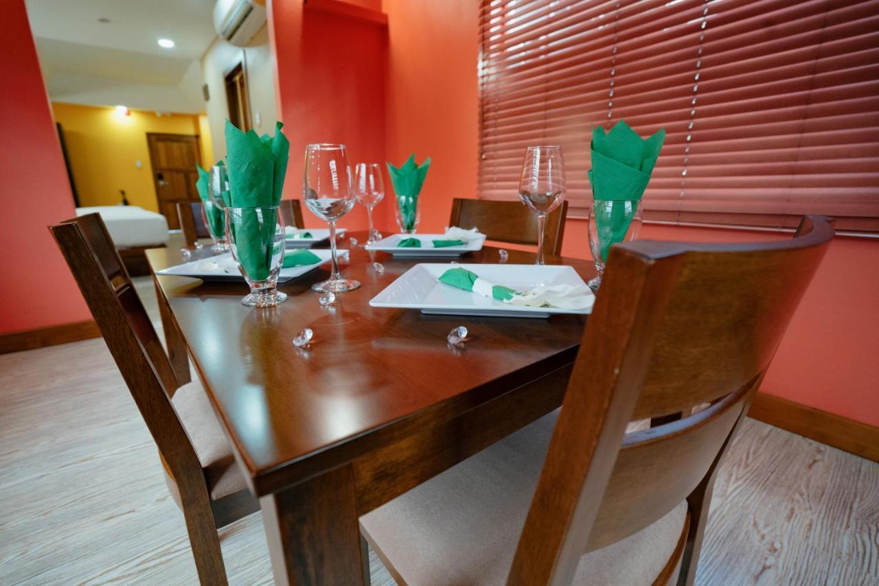 Runway Hotel Piarco Εξωτερικό φωτογραφία